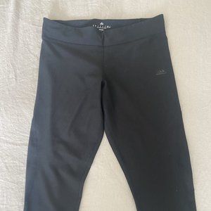 Adidas Capris Black Size Medium Workout pants